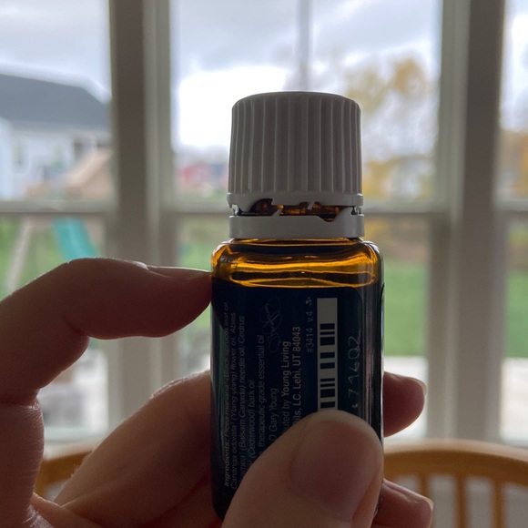 Young Living Sacred Mountain - 15ml - Picture 2 of 2